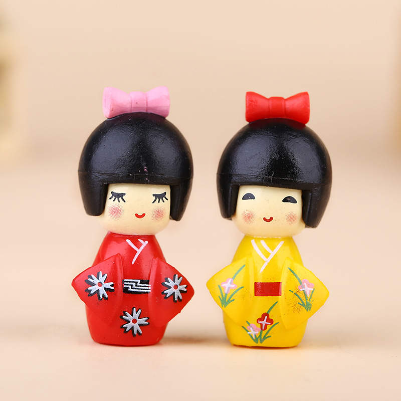 New Japanese Cute Girl Figurin - Bonsai Garden In Japan avaliação e preço